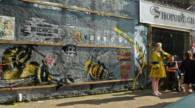 Save the Bees painted by Jim Vision and Louis Masai (Scalter Street)